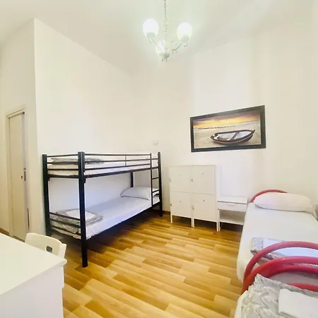 Comfort Termini ゲストハウス *