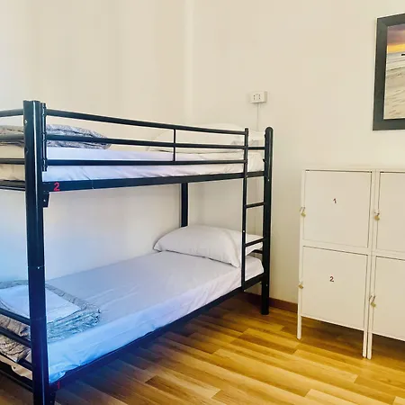 ゲストハウス Comfort Termini *